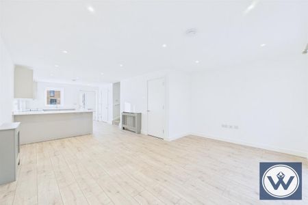 2 bedroom terraced house to rent - Photo 2