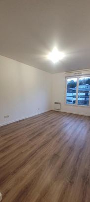 Location Appartement 2 pièces 45m² ISSY LES MOULINEAUX 92130 - Photo 1