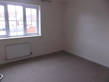 3 bedroom detached house to rent - Photo 4