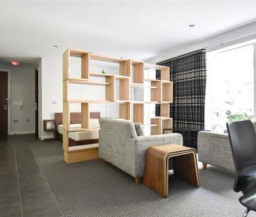 Studio to rent - Photo 1