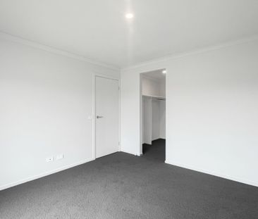 6 Guernsey Court, Sebastopol - Photo 5