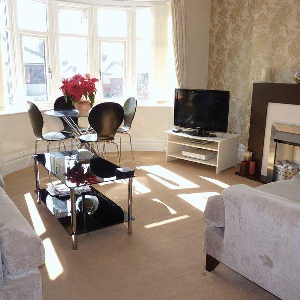 2 bedroom apartment to rent - Photo 1