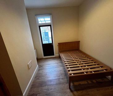 5 bedroom property to rent - Photo 2