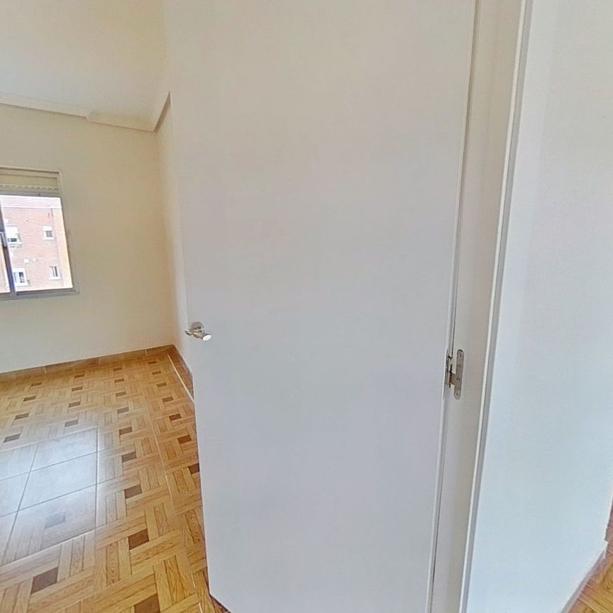 Piso de alquiler en San Isidro - Photo 1