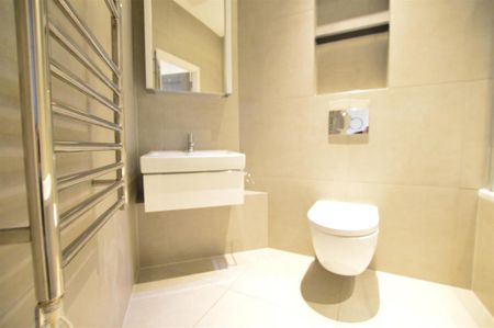 50 Verona Apartments50 Wellington StreetSloughBerkshire - Photo 2