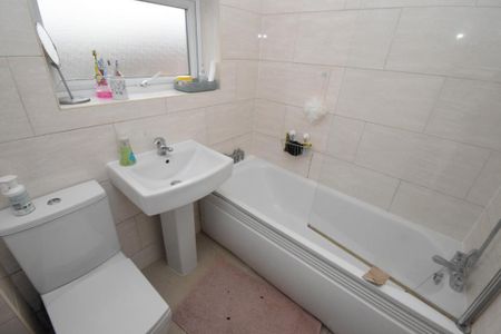 4 bedroom house to rent - Photo 5