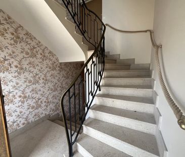 Location Appartement 4 pièces 95m² TROYES 10000 - Photo 4