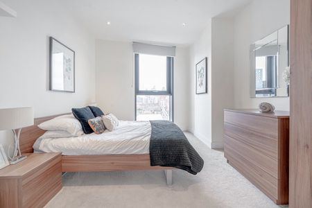 3 Bed Flat, Foundry House, SW8 - Photo 4