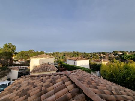 Location Maison 5 pièces 118m² MARSEILLE 12ème - Photo 5