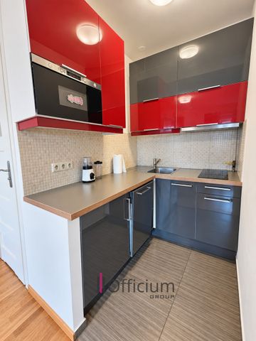 Wynajmę przestronną kawalerkę w ścisłym Centrum - Photo 3