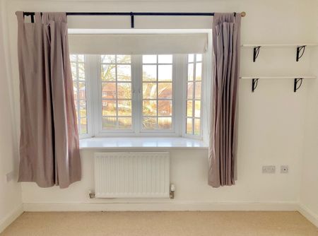 Scarlett Avenue, Aylesbury, Wendover - Photo 4