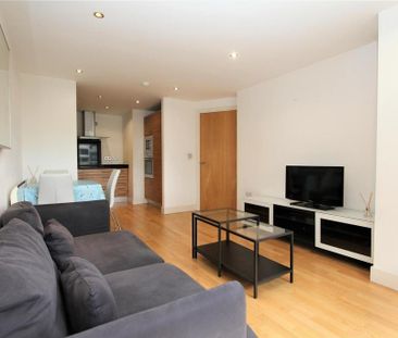 2 bedroom flat to rent - Photo 3