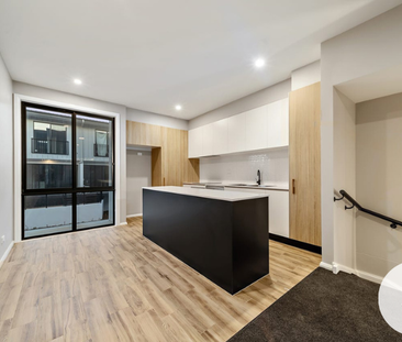 28/6 Ellison Harvie Cl, Greenway ACT 2900 - Townhouse For Rent | Do... - Photo 5