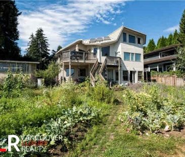 House in West Vancouver, BC - Photo 1