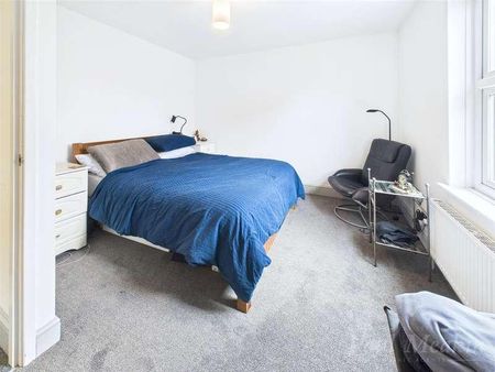 Limpsfield Road, Warlingham, CR6 - Photo 5