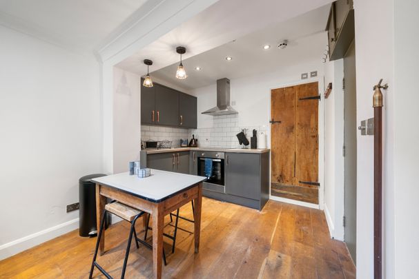 Studio Flat, Kingsland Road, E8 - Photo 1