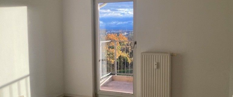 Weihnachten im neuen Zuhause! Renovierte 2-Zimmer-Wohnung mit Balkon - Foto 1