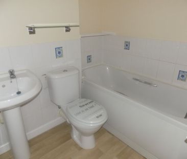 Clos Ysbyty, Neath, SA11 - Photo 5