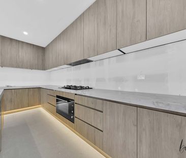 Exceptional 4-Bedroom Home in Craigieburn - Light, Space & Style - Photo 4