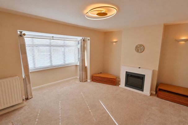 Stonebury Avenue, Coventry - First Floor Maisonette with Large Garden - Photo 1