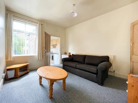 37 Warwick Street, Crookes, Sheffield - Photo 2