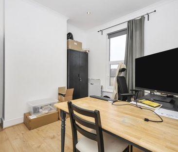 3 bedroom terraced house to rent - Photo 6