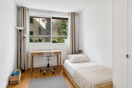 Location Appartement 4 pièces Meublé 80m² PARIS 16ème - Photo 3