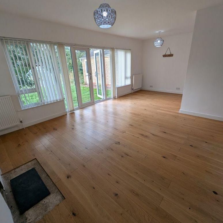 2 bedroom bungalow to rent - Photo 1