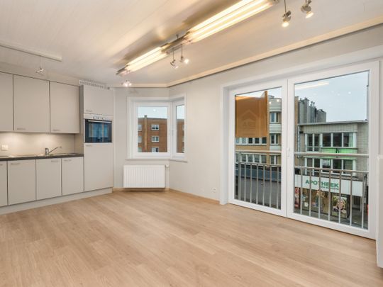 Appartement met 1 slaapkamer te huur in hartje Sint-Idesbald - Photo 1