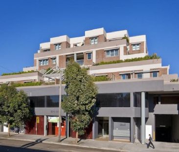 Modern Apartment in Convenient Location &ast;&ast; Available Now &a... - Photo 5