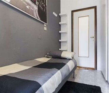 Via Salvatore Barzilai, Milan, Lombardy 20146 - Photo 6