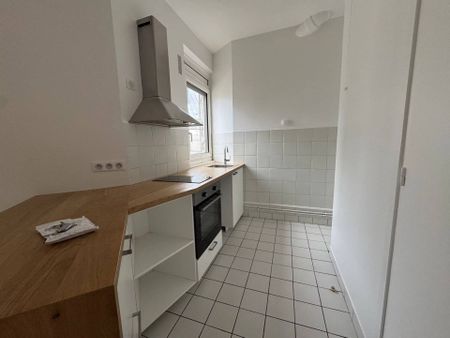 Rental Apartment Paris 8th - Photo 2