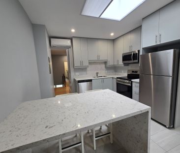 For Lease - 971.5 Main Street, Hamilton, Ontario - Photo 6