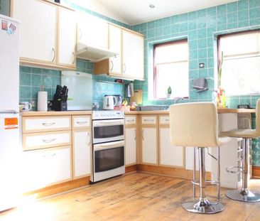 2 bedroom ground floor maisonette to rent - Photo 4