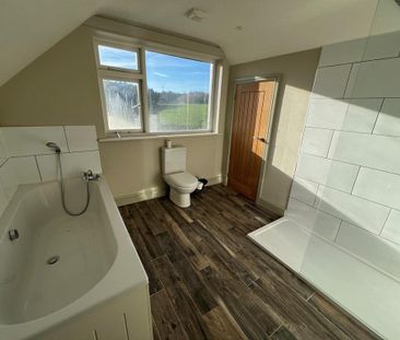 3 bedroom detached house to rent - Photo 4