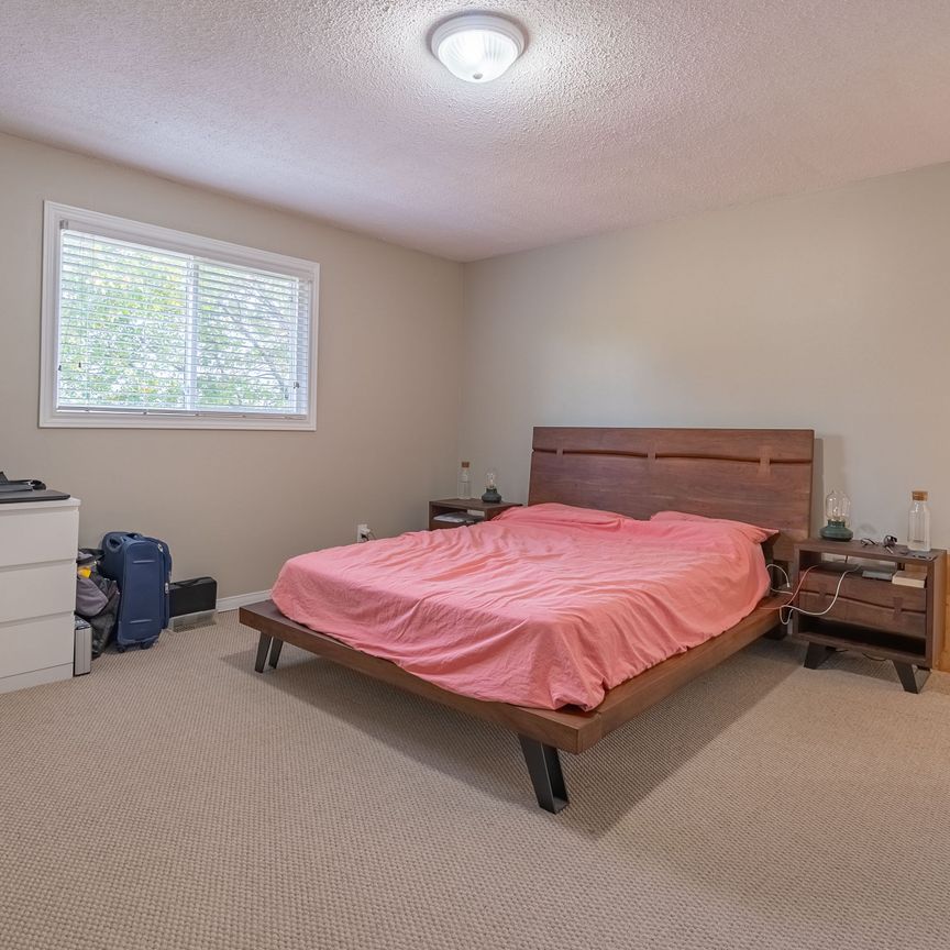 For Lease - 36 Rosenfeld Drive Unit# Upper, Barrie, Ontario - Photo 1