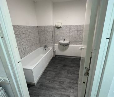 Room in a Shared House, Room In Pennington Place, LS6 - Photo 6