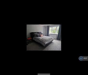 4 bedroom detached house to rent - Photo 3