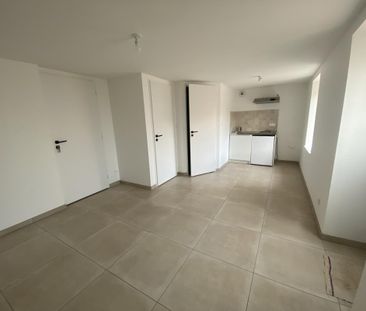 Location Appartement 1 pièce 30m² LE CREUSOT 71200 - Photo 4