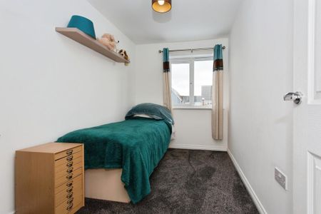3 bedroom terraced house to rent - Photo 4