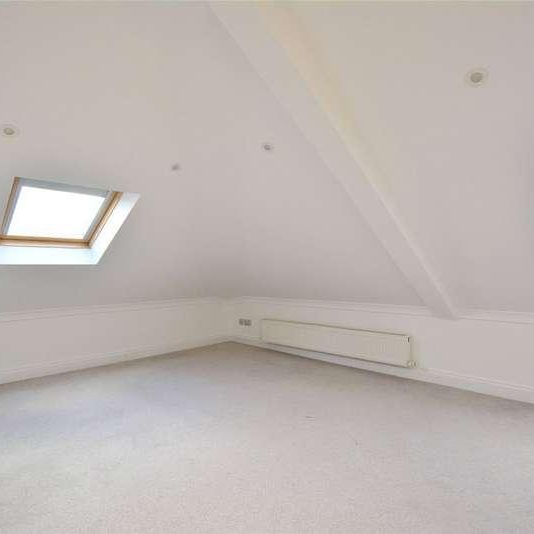 St Johns Park, Blackheath, London, SE3 - Photo 1