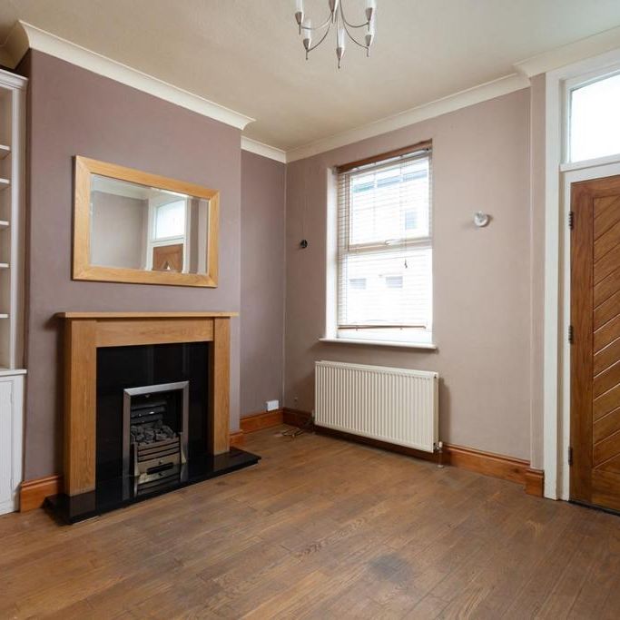 2 bedroom house to rent - Photo 1