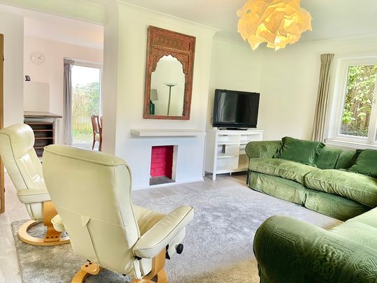 3 bedroom Three Bedroom Home to rent - Photo 1