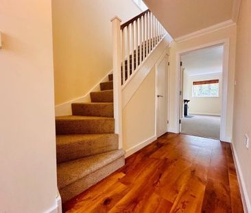 Etchingham - Photo 4