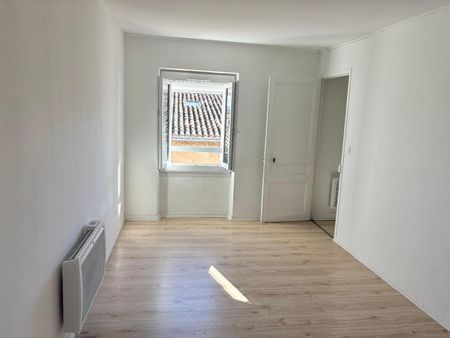 Location Appartement 64m² ST MAXIMIN LA STE BAUME 83470 - Photo 3