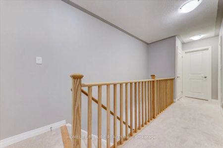 Condo Townhouse For Lease | E9242212 - Photo 5