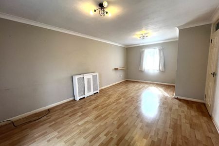 Roebuck Court - Photo 3