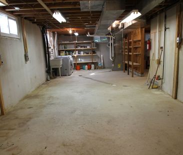 For Lease - 3121 Victoria Street, Oakville, Ontario - Photo 5