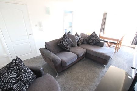 Rosevale Street, Partick - Photo 2