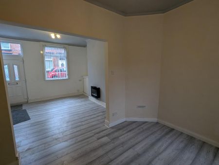 2 bedroom terraced house to rent - Photo 2